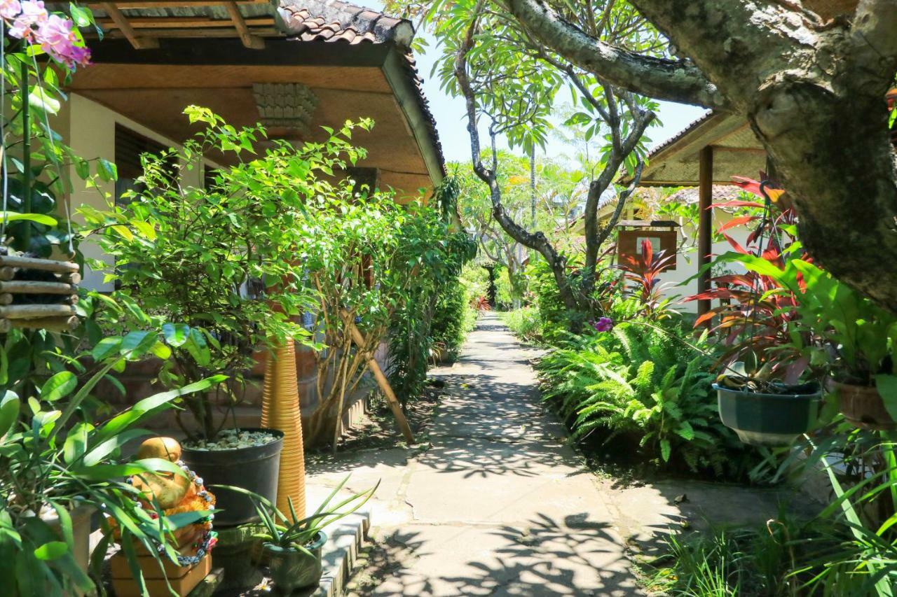 Mertha Jati Hotel Kuta Lombok Exteriér fotografie